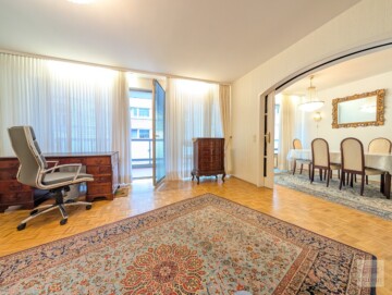 Große Etagenwohnung zwischen Nordstraße und Synagoge, 40476 Düsseldorf (Golzheim), Seydlitzstrasse