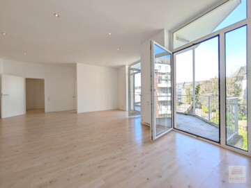 Bilk: Tolles Altbau-Apartment mit Küche & saniertes Badezimmer, 40223 Düsseldorf (Bilk), Aachener Strasse