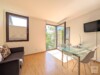Hofgarten-Viertel: Ideales Apartment als Kapitalanlage - Wohnrraum Blick Fenster & Küche