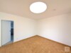 Über den Dächern der Stadt: 4-Zimmer Wohnung mit Kamin - Essbereich mit Lichtkuppel