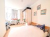 Flingern-Nord / Stil-Altbau / Einbauküche: Großzügige 2-Raum Wohnung - Schlafzimmer