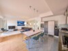 Pempelfort: Wunderbare Altbau-Wohnung mit Aufzug / Balkon - Küche / Wohnbereich