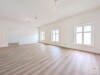 Sanierter Altbau zwischen Rheinturm und Martinskirche - Wohnzimmer