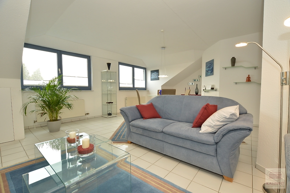 Lörick / Seestern: Gemütliche & helle Dachgeschosswohnung - Foto 2