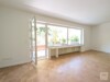 Oberkassel: Großzügige, sanierte 2-Zimmer Wohnung - Wohnzimmer