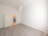 Schönes Altbau-Apartment mit Einbauküche - Wohnraum