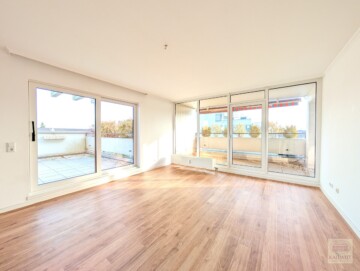 Rarität in Derendorf! 2-Raum Wohnung mit riesiger Dachterrasse, 40476 Düsseldorf (Derendorf), Glockenstr.