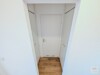 Rarität in Derendorf! 2-Raum Wohnung mit riesiger Dachterrasse - Einbauschränke vor Bad