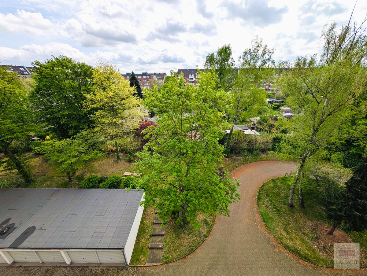 Derendorf: Ideale Wohnung für die kleine Familie - Garten- und Hoffläche