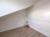 Voll saniertes Dachgeschoß-Apartment in Eller-Süd - Fliesenspiegel in Wohnküche
