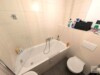 Voll saniertes Dachgeschoß-Apartment in Eller-Süd - Wannenbad