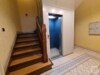 Flingern-Nord: Sehr schönes Studio / Apartment im Stil-Altbau - Treppenhaus / Aufzug