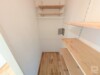 Meerbusch-Büderich: Großzügiges Apartment am Landsknecht - Kammer / begehbarer Kleiderschrank