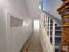 Stil-Altbau Apartment in Pempelfort mit Balkon & Kamin - Treppenhaus