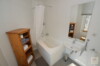 Stil-Altbau Apartment in Pempelfort mit Balkon & Kamin - Bad