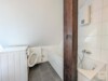 Großzügige Dachgeschoß-Wohnung in Derendorf - Badezimmer